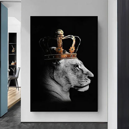 Modern Black White Wall Art Lion with Golden Crown Posters and Prints Luxury Animal Canvas Painting Pictrue Office Home Decor