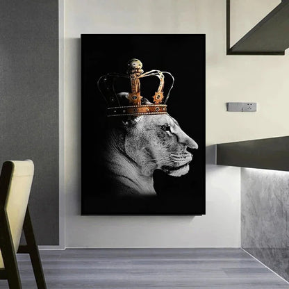 Modern Black White Wall Art Lion with Golden Crown Posters and Prints Luxury Animal Canvas Painting Pictrue Office Home Decor